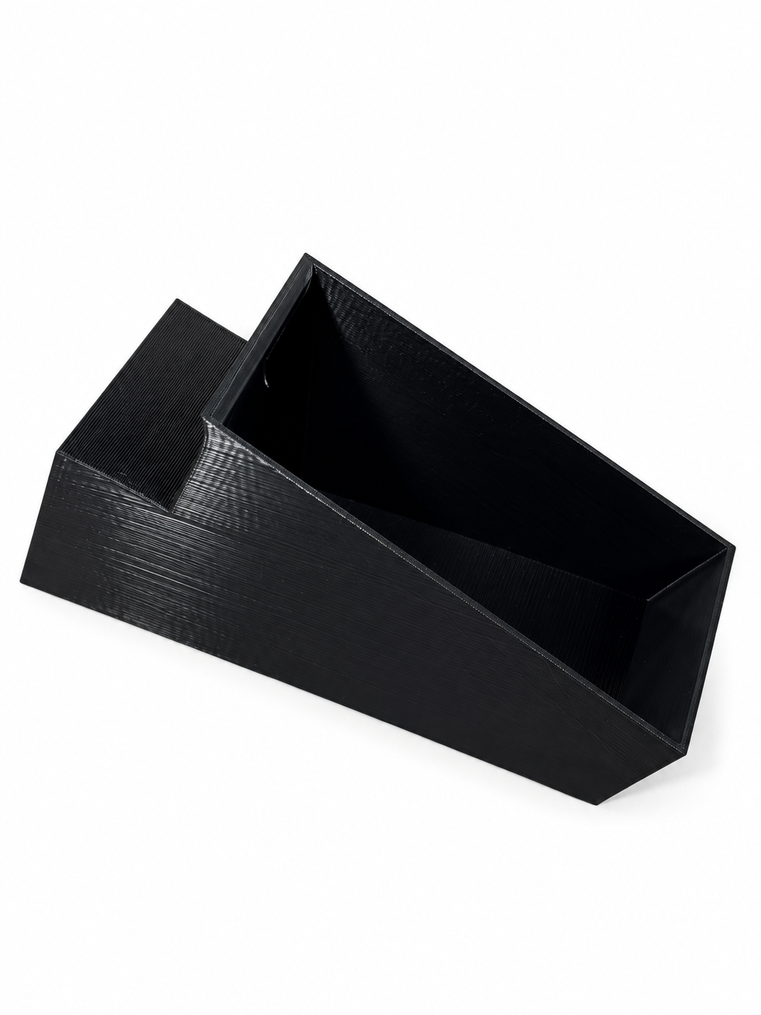 Yozma-Valtinsu-CeMoto, Strike Under Seat storage Compartment